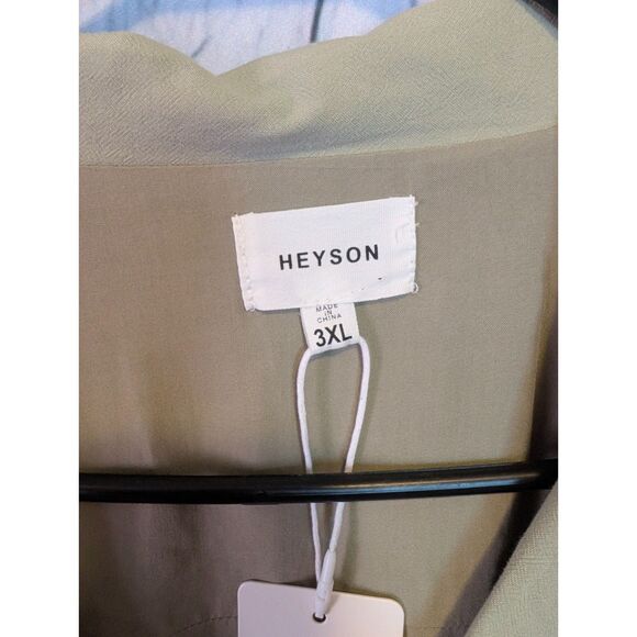 Heyson S/S Button Up Collared Plus Size NWT Women's Top Sz 3X Neutral Casual - Picture 5 of 5